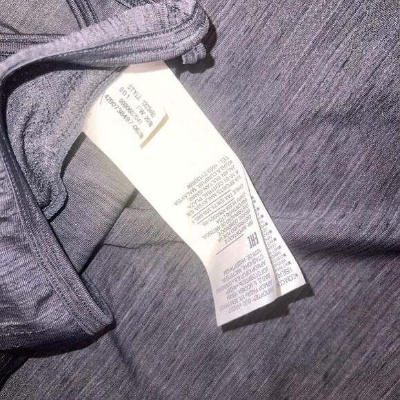 Women's Under Armour Gray Long Sleeve T-Shirt Size XS - Picture 5 of 5